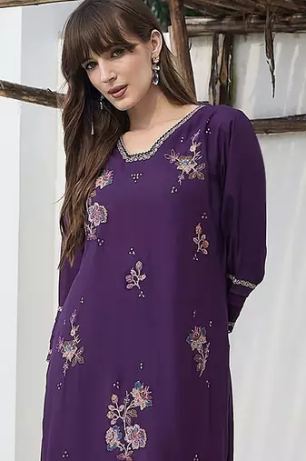 Women Floral Embroidered Regular Thread Work Kurta with Trousers