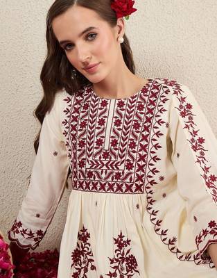 Women Ethnic Motifs Embroidered Empire Thread Work Kurta with Trousers & Dupatta 5