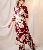Women Floral Printed Regular Kurta with Trousers