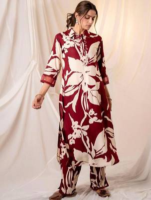 Women Floral Printed Regular Kurta with Trousers 4