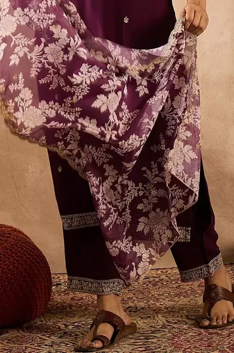 Women Ethnic Motifs Embroidered Regular Thread Work Kurta with Trousers & With Dupatta