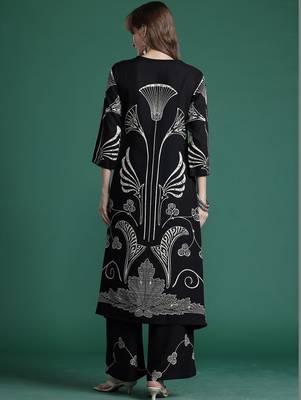 Women Floral Printed Regular Kurta with Palazzos 3