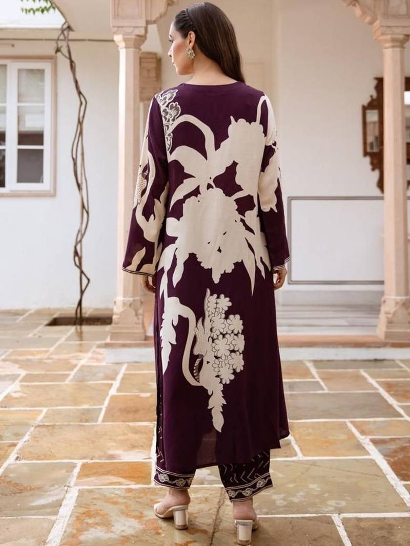 Women Floral Printed Regular Beads and Stones Kurta with Salwar