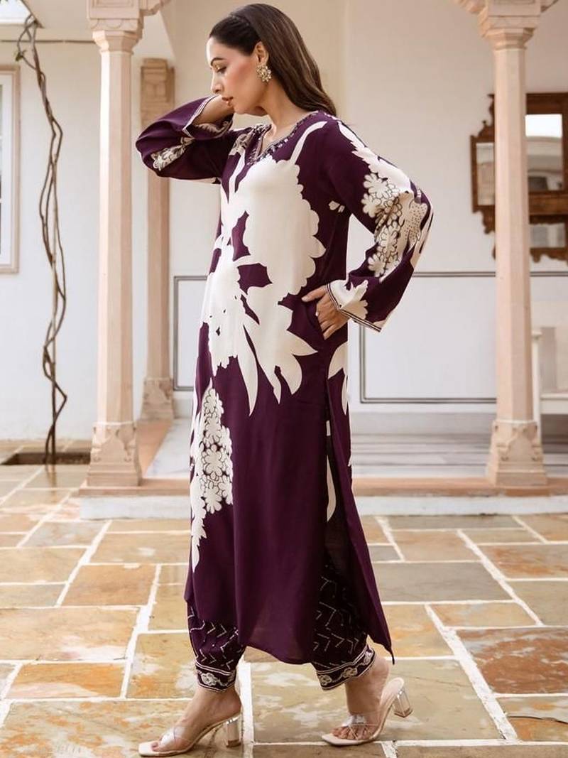 Women Floral Printed Regular Beads and Stones Kurta with Salwar