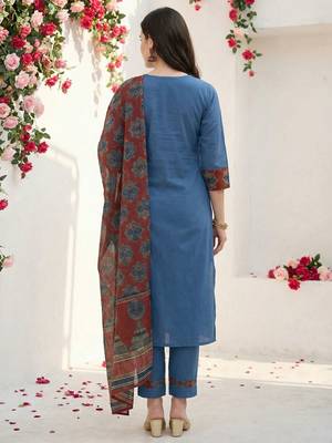 Women Ethnic Motifs Yoke Design Regular Thread Work Pure Cotton Kurta with Trousers & With Dupatta 4