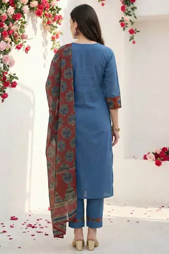 Women Ethnic Motifs Yoke Design Regular Thread Work Pure Cotton Kurta with Trousers & With Dupatta