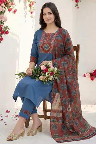 Women Ethnic Motifs Yoke Design Regular Thread Work Pure Cotton Kurta with Trousers & With Dupatta