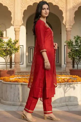 Women Ethnic Motifs Embroidered Regular Thread Work Liva Kurta with Trousers & With Dupatta