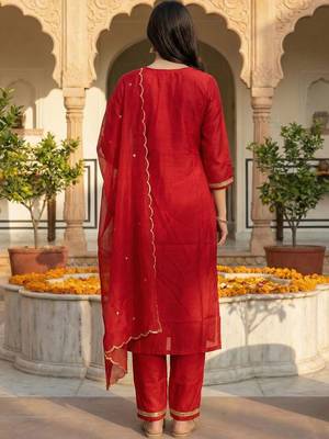 Women Ethnic Motifs Embroidered Regular Thread Work Liva Kurta with Trousers & With Dupatta 5