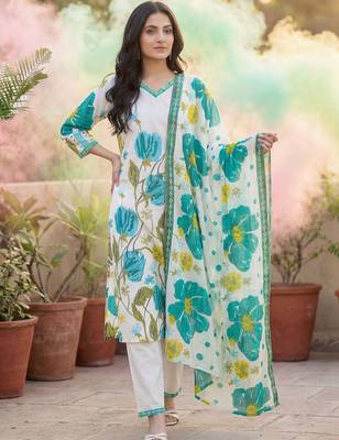 Women Floral Printed Regular Pure Cotton Kurta with Trousers & With Dupatta 1