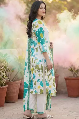 Women Floral Printed Regular Pure Cotton Kurta with Trousers & With Dupatta
