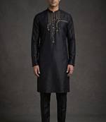 Black silk kurta set for men's