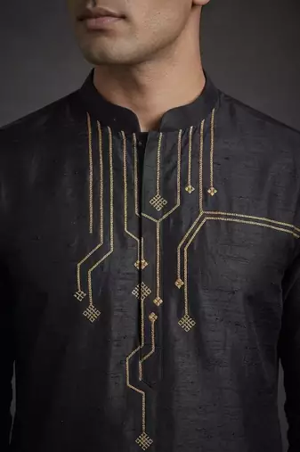 Black silk kurta set for men's