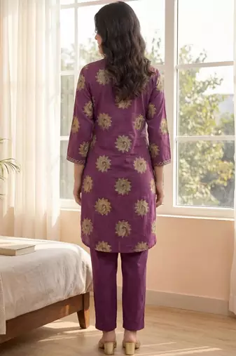 Women Ethnic Motifs Printed Pure Cotton A-Line Kurta with Trousers