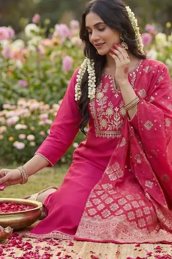 Women Ethnic Motifs Embroidered Regular Kurta with Trousers & With Dupatta