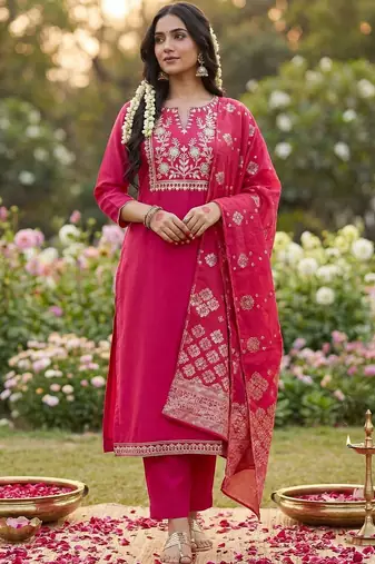 Women Ethnic Motifs Embroidered Regular Kurta with Trousers & With Dupatta