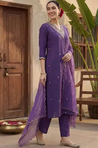 Ethnic Motifs Embroidered Regular Gotta Patti Kurta with Trousers & With Dupatta