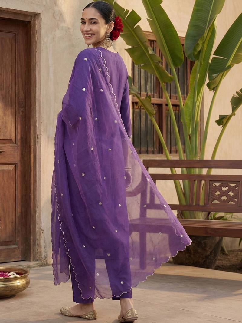 Ethnic Motifs Embroidered Regular Gotta Patti Kurta with Trousers & With Dupatta