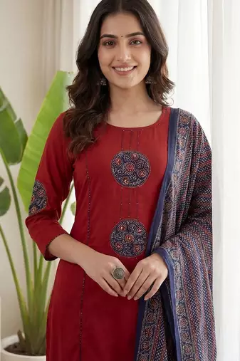 Women Ethnic Motifs Embroidered Regular Beads and Stones Pure Cotton Kurta with Trousers & With