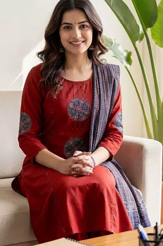 Women Ethnic Motifs Embroidered Regular Beads and Stones Pure Cotton Kurta with Trousers & With