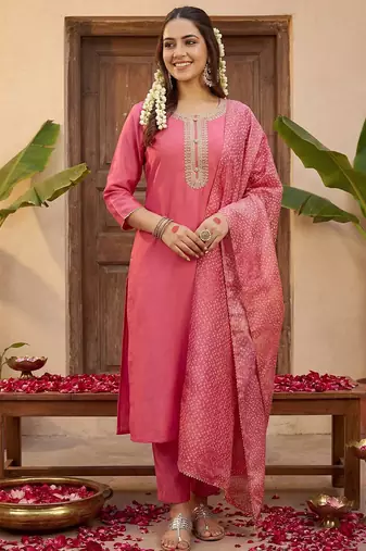 Women Ethnic Motifs Embroidered Regular Kurta with Trousers & With Dupatta