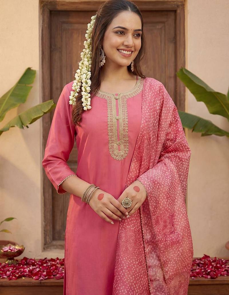 Women Ethnic Motifs Embroidered Regular Kurta with Trousers & With Dupatta