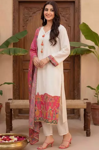 Women Ethnic Motifs Regular Gotta Patti Kurta with Trousers & With Dupatta