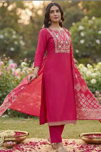 Women Ethnic Motifs Embroidered Regular Kurta with Trousers & With Dupatta