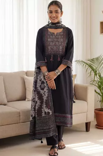 Women Ethnic Motifs Embroidered Regular Thread Work Kurta with Trousers & With Dupatta