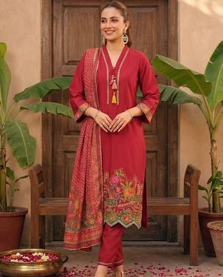 Women Ethnic Motifs Printed Regular Thread Work Kurta with Trousers & With Dupatta 4