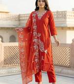 Women Regular Thread Work Kurta with Trousers & With Dupatta