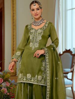 Women Ethnic Motifs Embroidered Regular Thread Work Kurta with Sharara & With Dupatta 3