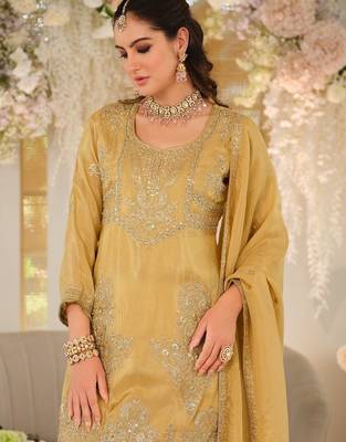 Women Ethnic Motifs Embroidered Regular Thread Work Kurta with Sharara & With Dupatta 3