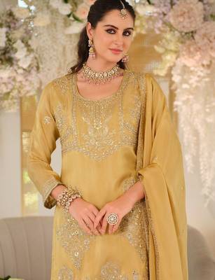 Women Ethnic Motifs Embroidered Regular Thread Work Kurta with Sharara & With Dupatta 5