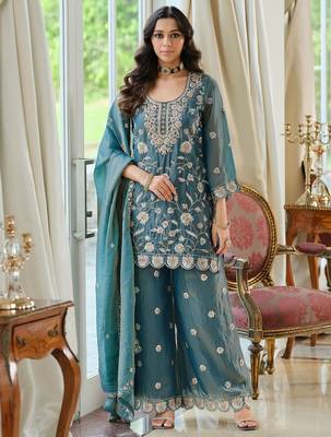 Women Floral Embroidered Regular Thread Work Kurta with Palazzos & With Dupatta 1
