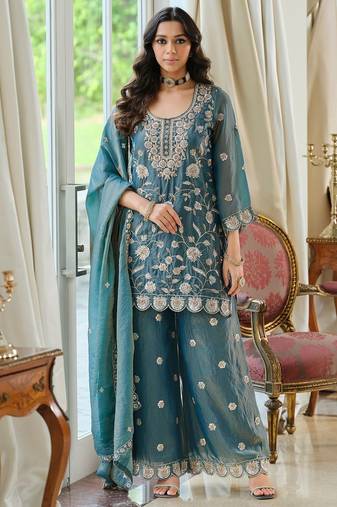 Women Floral Embroidered Regular Thread Work Kurta with Palazzos & With Dupatta