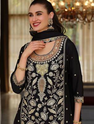 Women Ethnic Motifs Embroidered Regular Thread Work Kurta with Sharara & With Dupatta 2