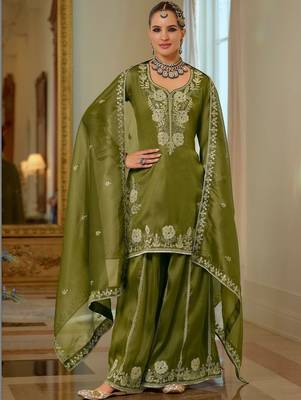 Women Ethnic Motifs Embroidered Regular Thread Work Kurta with Sharara & With Dupatta 5