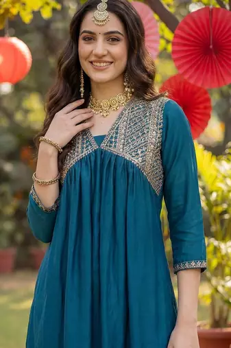 Women Ethnic Motifs Embroidered Empire Thread Work Kurta with Trousers & With Dupatta