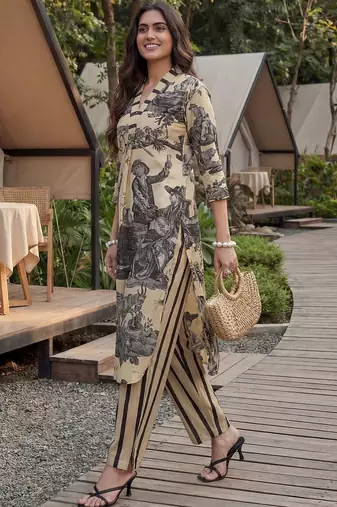 Women Ethnic Motifs Printed Regular Linen Kurta with Trousers