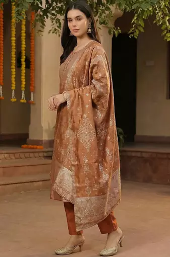 Women Ethnic Motifs Regular Thread Work Kurta with Trousers & With Dupatta