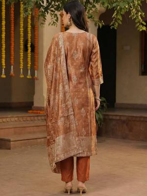 Women Ethnic Motifs Regular Thread Work Kurta with Trousers & With Dupatta 4