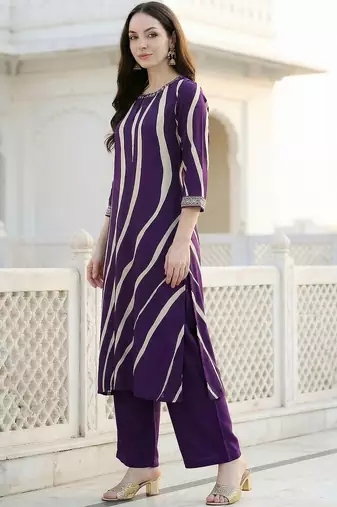 Women Printed Regular Thread Work Kurta with Palazzos