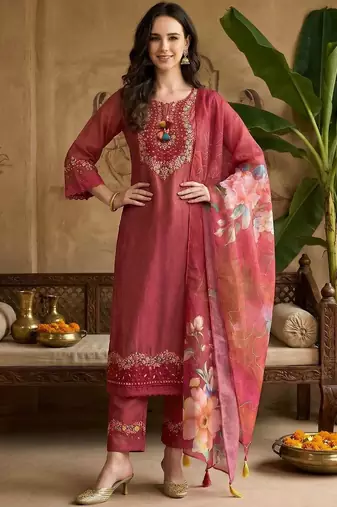 Women Floral Embroidered Regular Thread Work Kurta with Trousers & With Dupatta