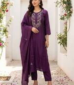 Women Floral Embroidered Regular Thread Work Kurta with Trousers & With Dupatta