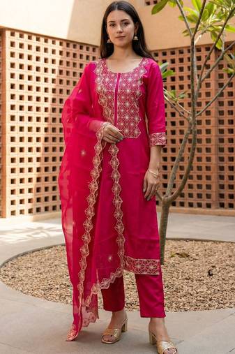 Women Ethnic Motifs Embroidered Regular Thread Work Kurta with Trousers & With Dupatta