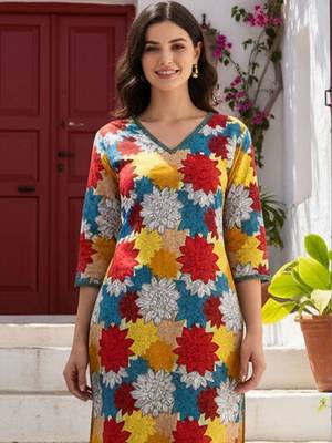 Women Floral Printed Regular Pure Cotton Kurta with Trousers 3