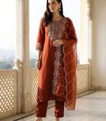 Women Ethnic Motifs Embroidered Regular Thread Work Liva Kurta with Trousers & With Dupatta