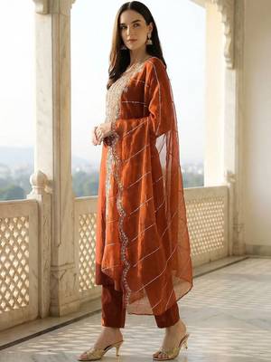 Women Ethnic Motifs Embroidered Regular Thread Work Liva Kurta with Trousers & With Dupatta 4
