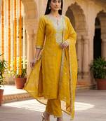 Women Ethnic Motifs Embroidered Regular Thread Work Kurta with Trousers & With Dupatta